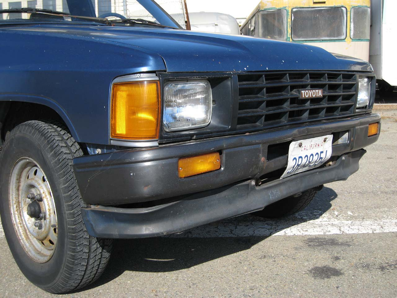 Illustration for article titled The Most Reliable Motor Vehicle I Know Of: 1988 Toyota Pickup
